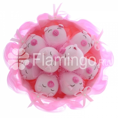 A plush bouquet of piggies